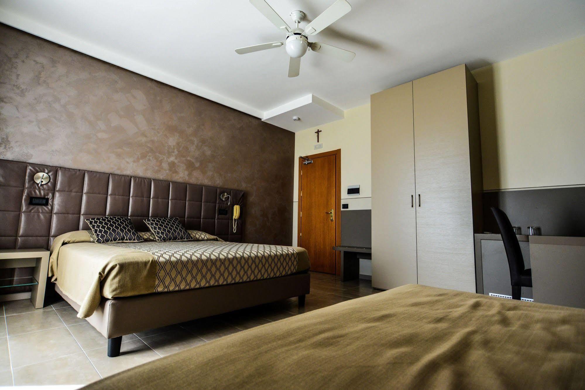 Hotel Sorriso Toscolano Maderno Exteriér fotografie