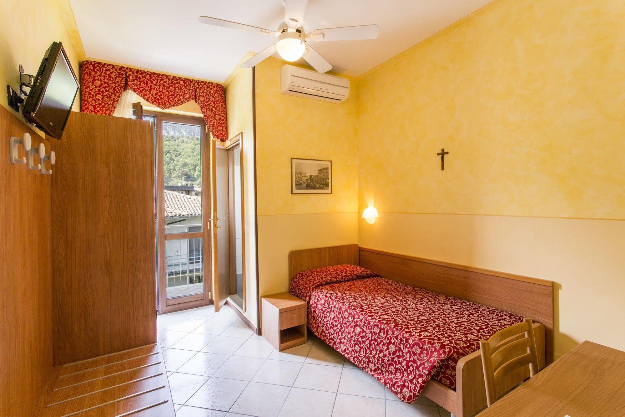 Hotel Sorriso Toscolano Maderno Exteriér fotografie