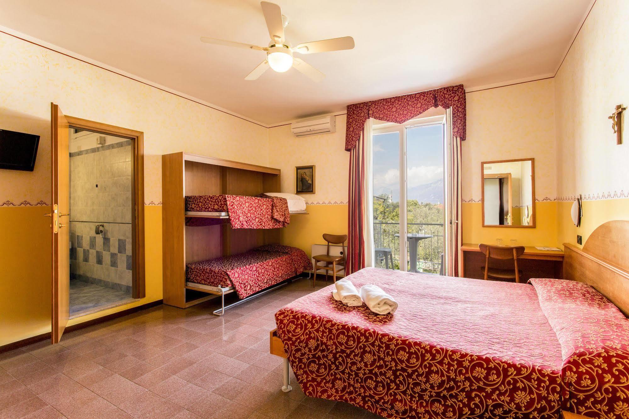 Hotel Sorriso Toscolano Maderno Exteriér fotografie