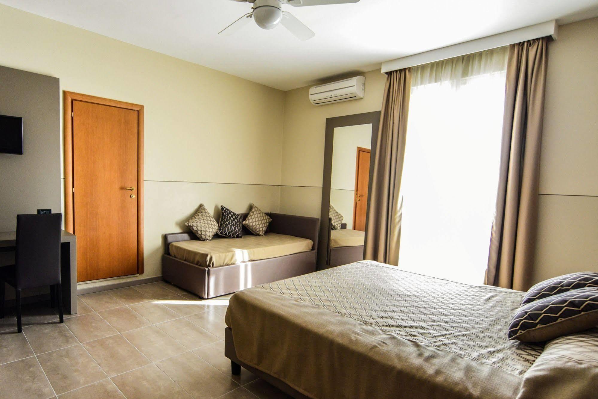 Hotel Sorriso Toscolano Maderno Exteriér fotografie